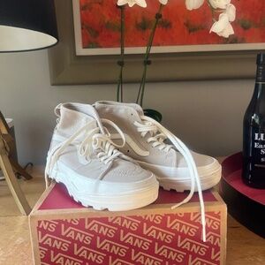 Vans Sentry Sk8-Hi, French Oak suede, US Women 6, US Men 4.5, EUR 36